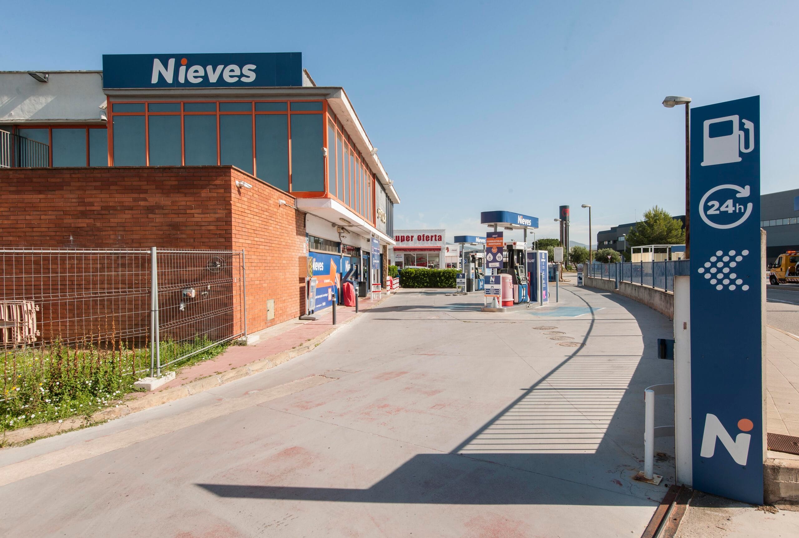 Estación de servicios de Martorell de Nieves Energia