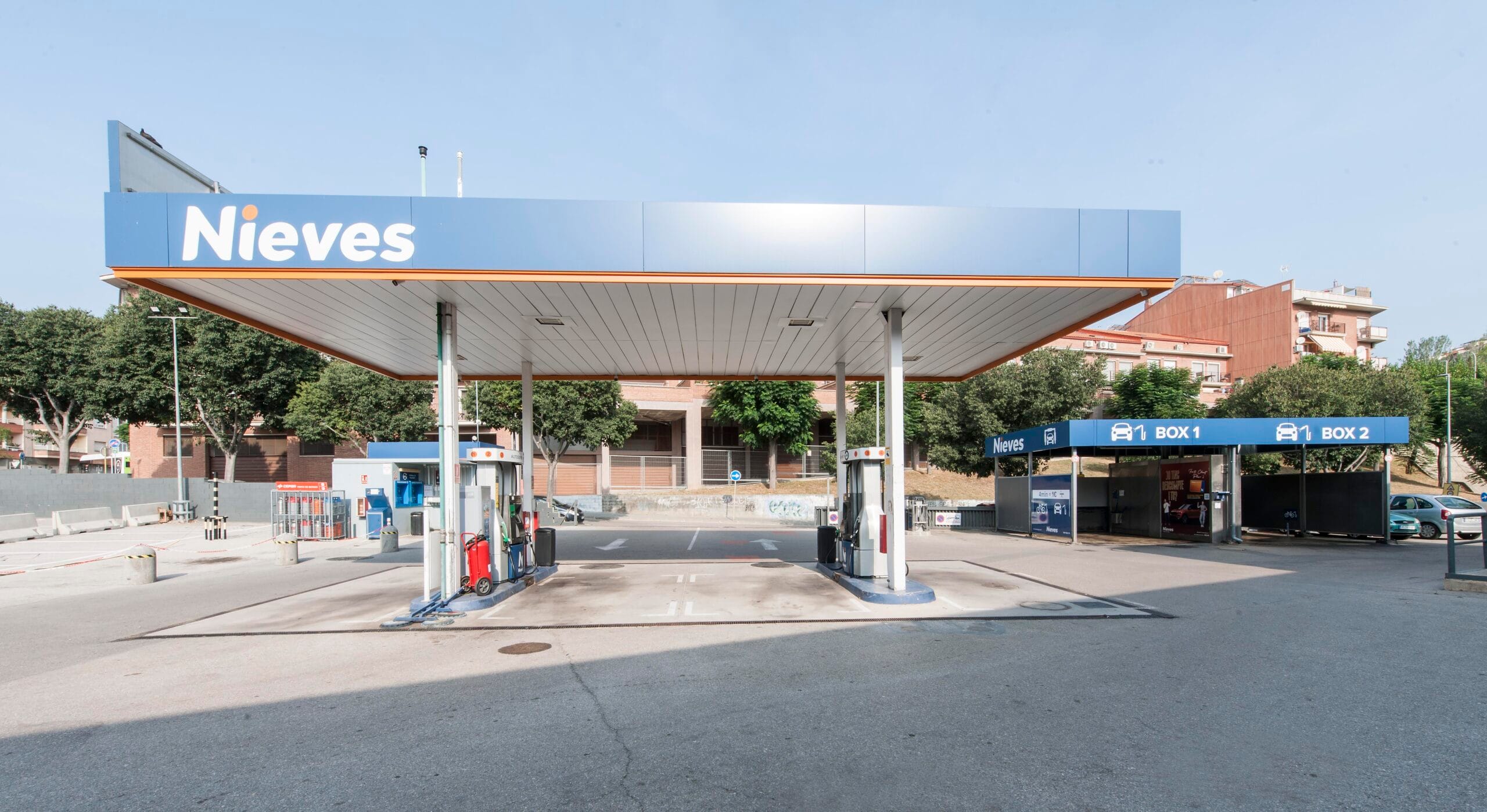 Estación de servicio Olesa este-Nieves Energia